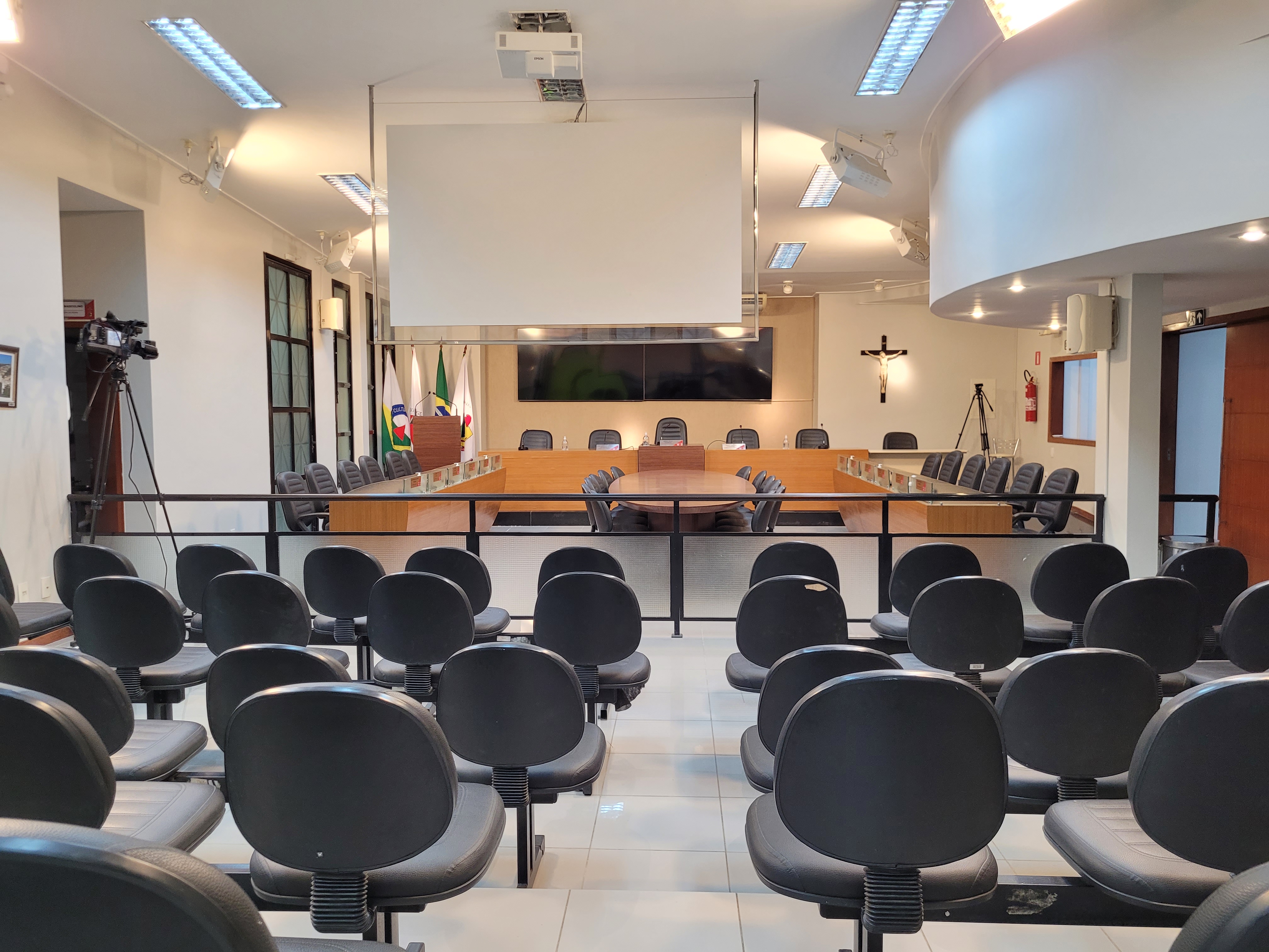 Seminário na Câmara abre mês de conscientização sobre o autismo em Viçosa