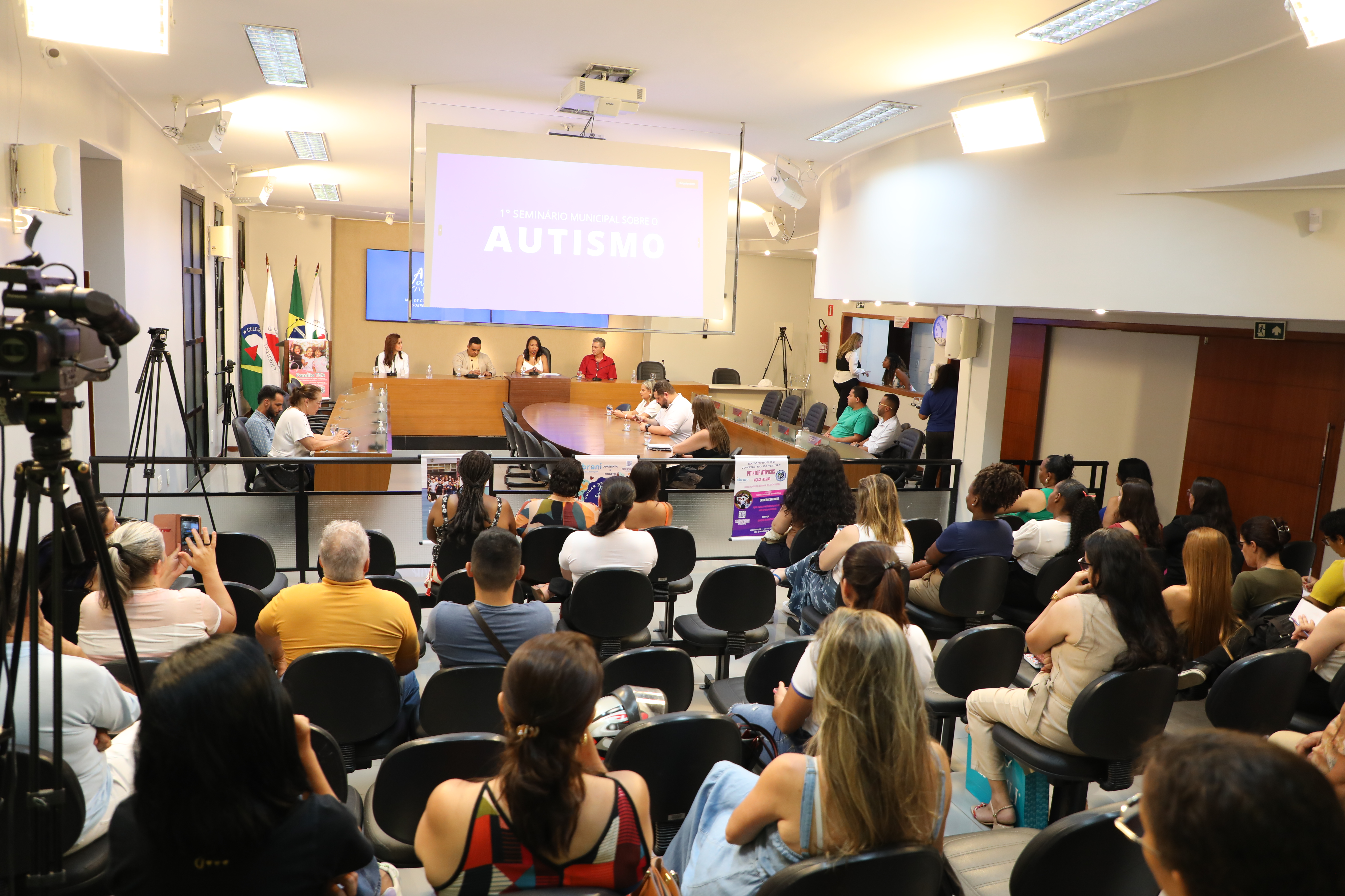 Seminário sobre Autismo reforça luta por direitos e atendimento especializado