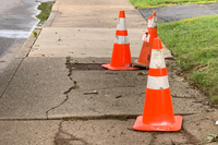 Aprovado o projeto que obriga empresas a reparar danos causados em ruas e calçadas após obras