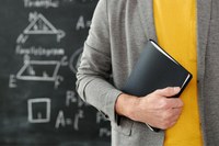 Executivo protocola PL que autoriza reajuste salarial retroativo para professores