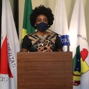 Agradecimento da representante do Núcleo de Estudos Afro-Brasileiros de Viçosa (NEAB), Edilene de Cássia