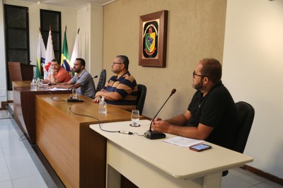 Como convidados da audiência, presentes na Mesa Diretora, estiveram os Secretários Municipais de Fazenda e de Cultura, Patrimônio Histórico e Esportes respectivamente, Dionísio Souza e Thomas Phillipe Medeiros, além do Chefe da Diretoria de Trânsito (Diretran), Renaldo de Faria. 