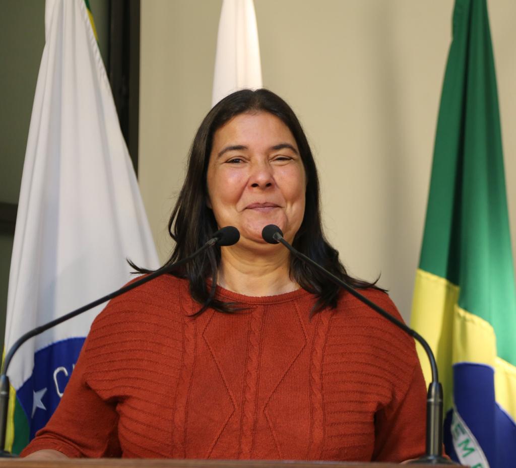 Agradecimento da Vice-Diretora da Escola Municipal Padre Francisco José da Silva, Luzia Maria Barcello.