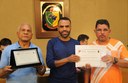 Entrega de Certificado de Reconhecimento Público ao Técnico do Barrinha Futebol Clube pelo Vereador Rogério Fontes (Tistu) (sem partido)