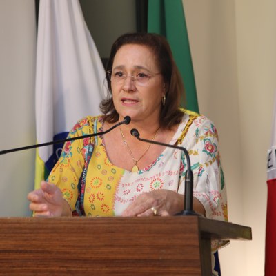 Vereadora Vanja Honorina (PSD) Presidente da Comissão de Abastecimento, Indústria, Comércio e Defesa do Consumidor