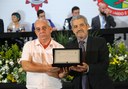 Entrega de Placa: Vereador João Januário (João de Josino) (Cidadania) com seu homenageado Sebastião Alves Rodrigues. 