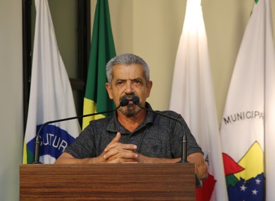 Vereador João Januário (João de Josino) (CIDADANIA) Presidente da Comissão de Obras e Serviços Públicos Líder do prefeito na Câmara de Viçosa