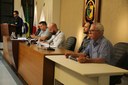 Mesa Diretora com a presença do Prefeito Raimundo Cardoso (PSD); do Secretário de Obras, André Luís Silva; e do Chefe da Defesa Civil, Gilmar; ao centro o Presidente da Câmara de Viçosa, Vereador Rafael Cassimiro (Filho do Zeca do Bar) (PSDB); à esquerda o Vice-Presidente, Vereador Daniel Cabral (PCdoB); e o Secretário da Mesa, Vereador Cristiano Gonçalves (Moto Link) (Solidariedade).