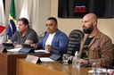 Mesa Diretora Ao centro, o vereador Robson Souza (PSB), presidente; à esquerda, o vereador Sérgio Marota (PP), vice-presidente; e à direita o Vereador Cristiano Gonçalves (Moto Link) (SD), secretário da Mesa