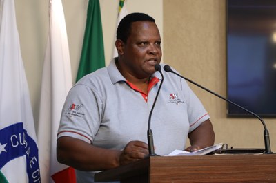 Tribuna livre - Evaristo Luciano Rosa