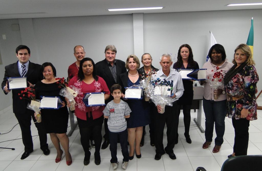 Vice-presidente participa de entrega de comenda