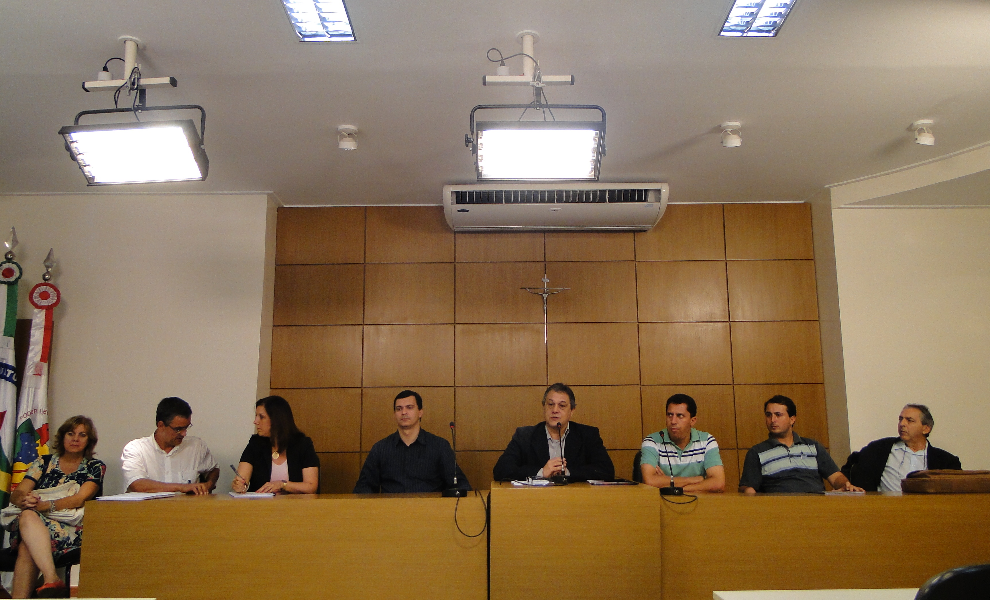 22/03/2012 Conjunto Habitacional: Vereadores levam à autoridades reivindicações dos moradores    