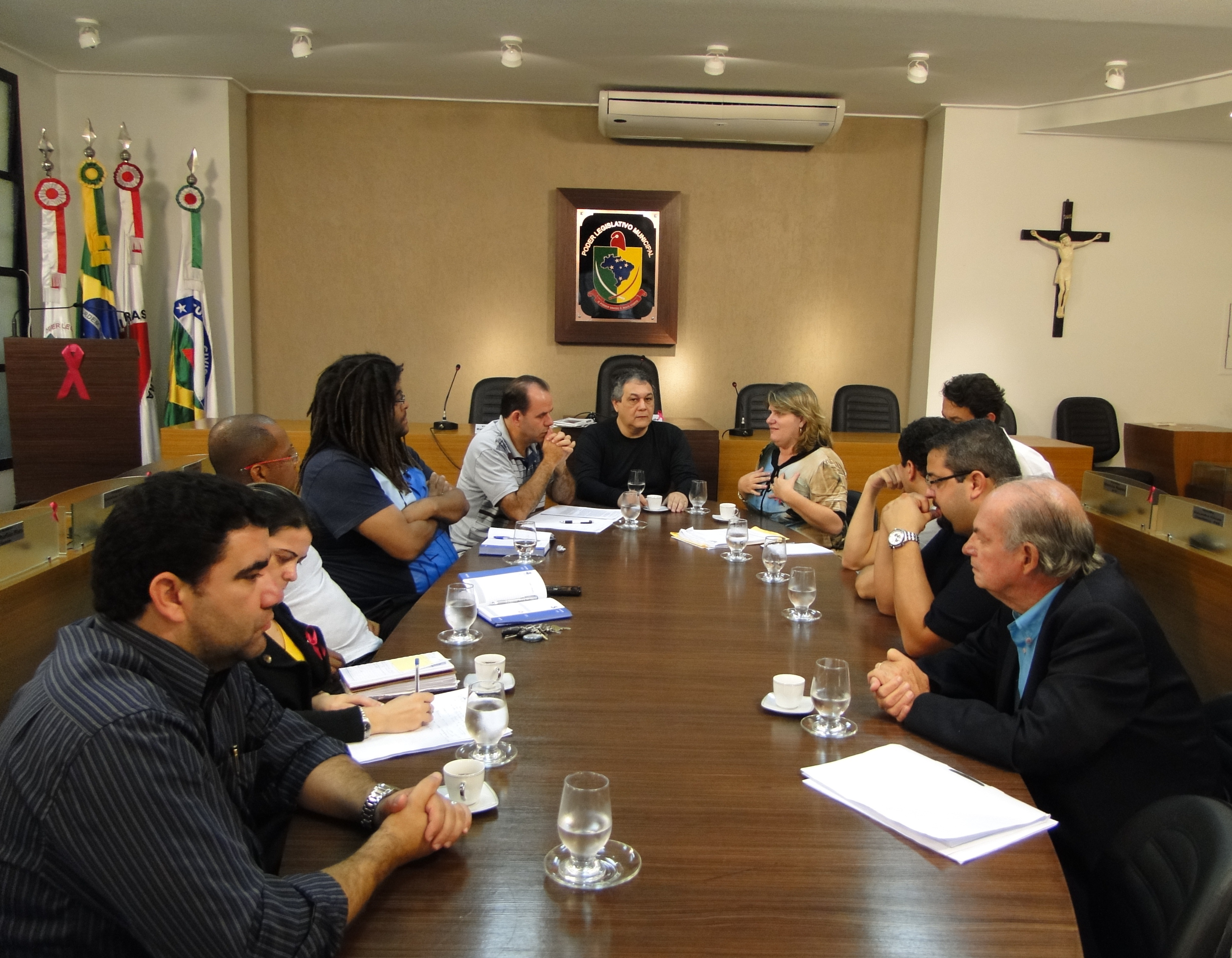 Vereadores discutem situação do transporte escolar no município