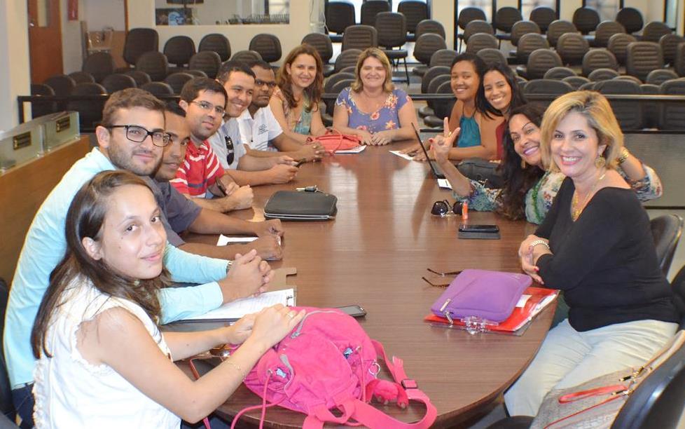 ALMG realiza na Câmara visita técnica com cidades que participam do Parlamento Jovem 