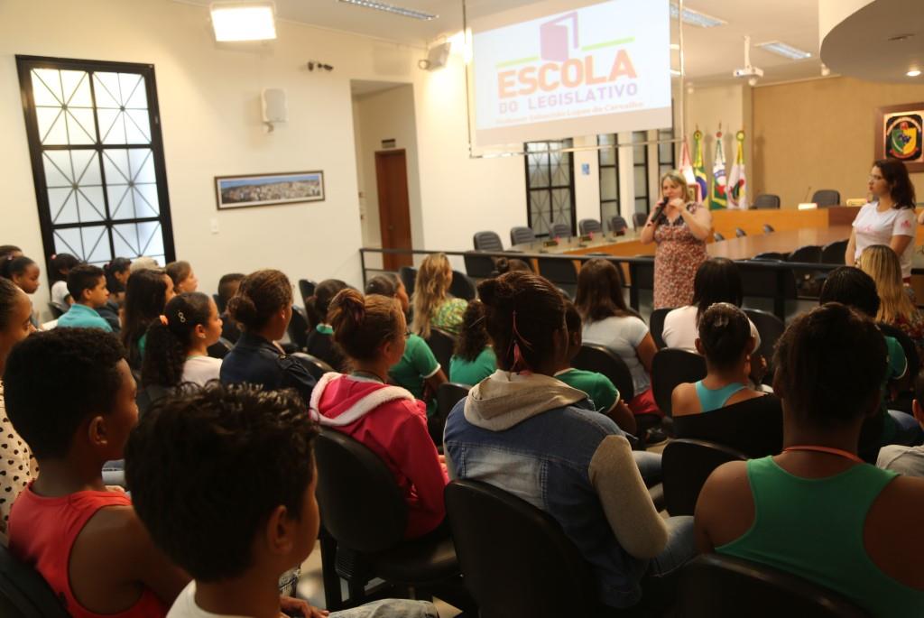 Câmara Visita recebe os alunos da Escola Francisco José da Silva