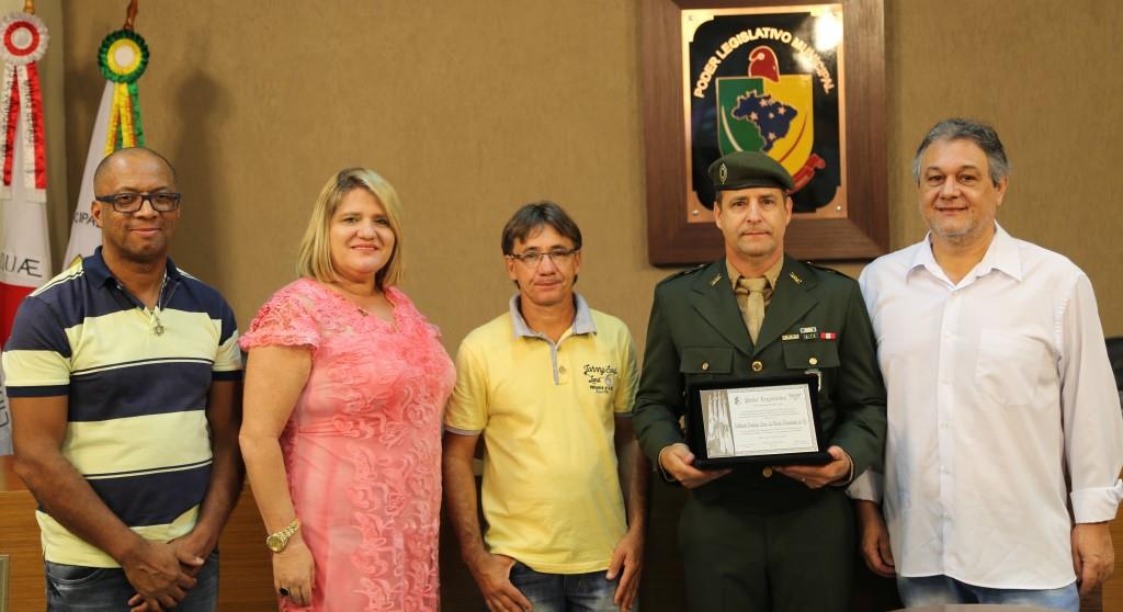 Câmara presta homenagem ao Comandante do Tiro de Guerra