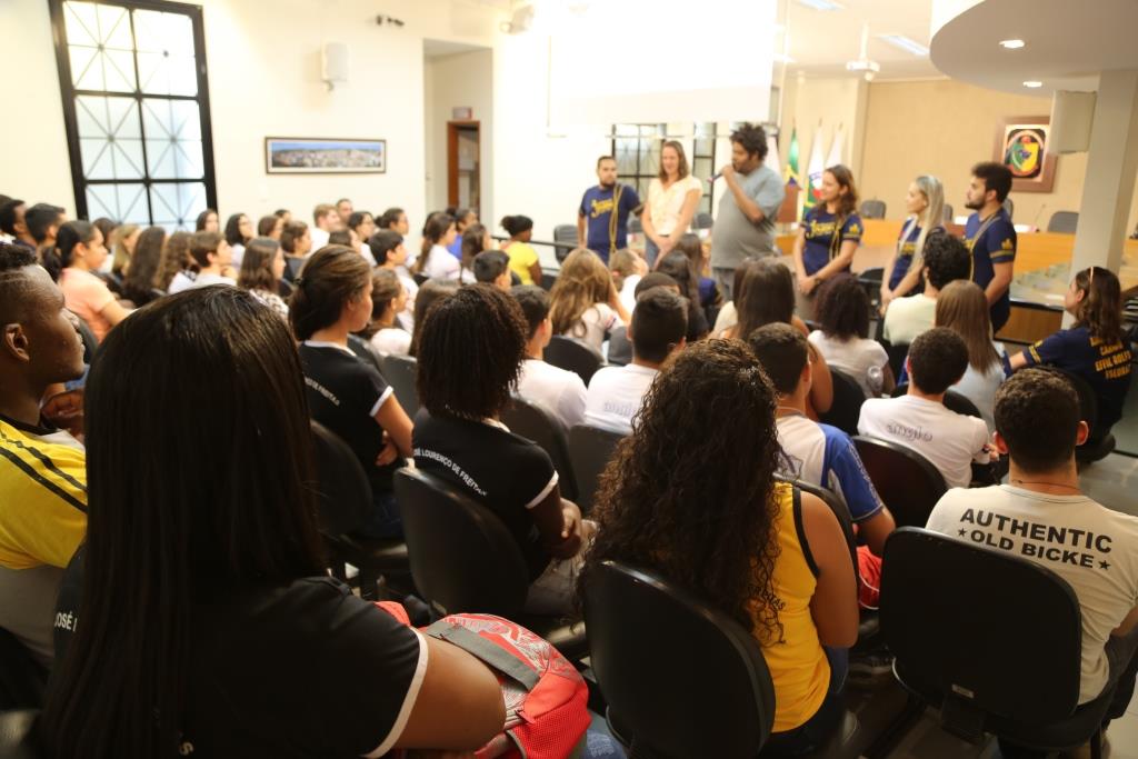 Viçosa realiza Aula Inaugural do Parlamento Jovem