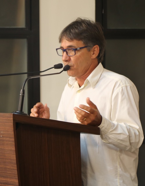 Presidente faz críticas à administração municipal 