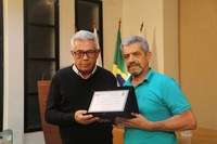 Vereador presta homenagem à servidor da Prefeitura