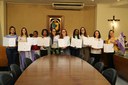 Vereadora entrega Moção de Congratulações e aprova projeto sobre Agricultura Familiar Vereadora entrega Moção de Congratulações e aprova projeto sobre Agricultura Familiar
