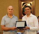 Vereador presta homenagem ao Jornal Folha da Mata em Ordinária Vereador presta homenagem ao Jornal Folha da Mata em Ordinária