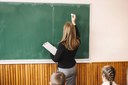Câmara analisa projeto que reajusta salário do magistério